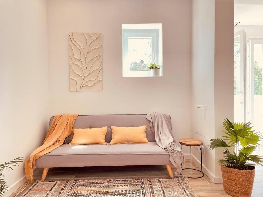 Cozy Apartment With Private Courtyard Barcarena Dış mekan fotoğraf