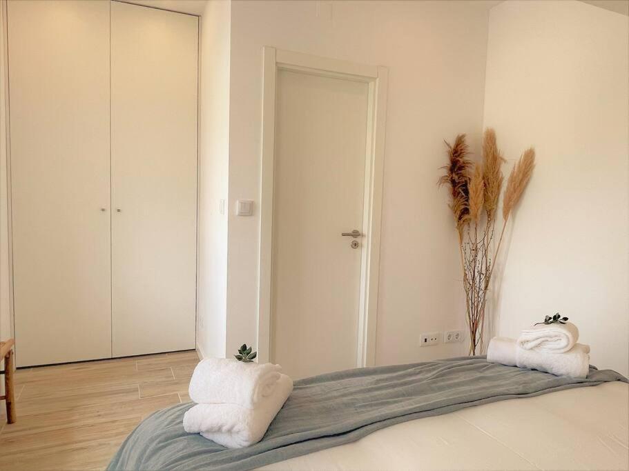 Cozy Apartment With Private Courtyard Barcarena Dış mekan fotoğraf